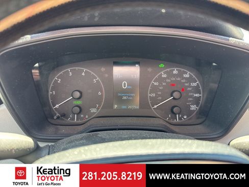 Certified 2025 Toyota Corolla SE image 11