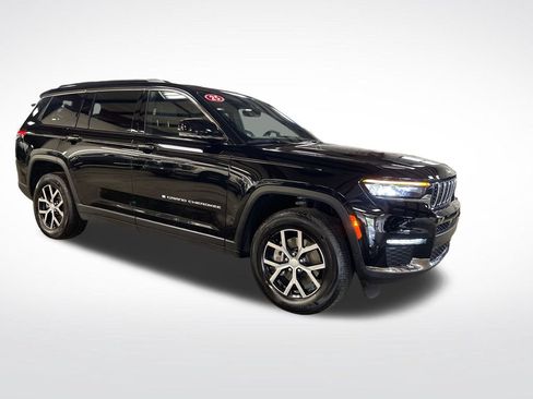 Used 2025 Jeep Grand Cherokee L Limited w/ Trailer Tow Package AWD/4WD image 8