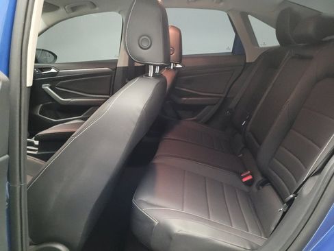 Used 2023 Volkswagen Jetta SE FWD image 18