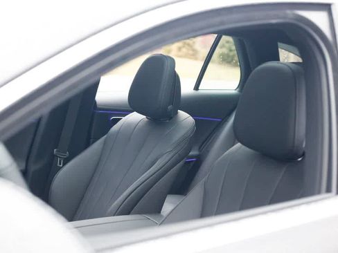 New 2026 Mercedes-Benz E 450 4MATIC All-Terrain Wagon image 11