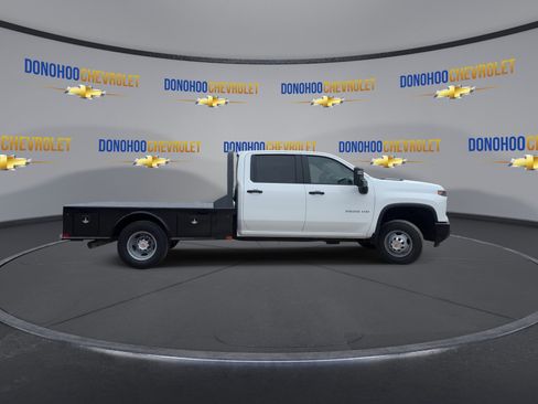 New 2026 Chevrolet Silverado 3500 W/T image 9