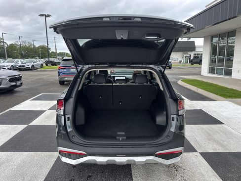 Used 2024 Kia Sportage EX FWD image 5