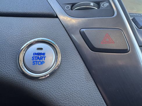 Used 2013 Hyundai Sonata Limited image 28