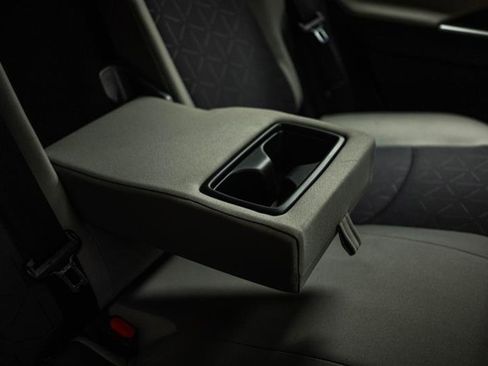 Used 2020 Toyota RAV4 XLE w/ Convenience Package image 13