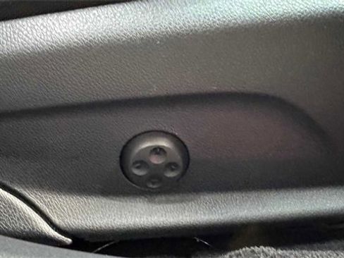 Used 2020 Mercedes-Benz C 300 Sedan image 15