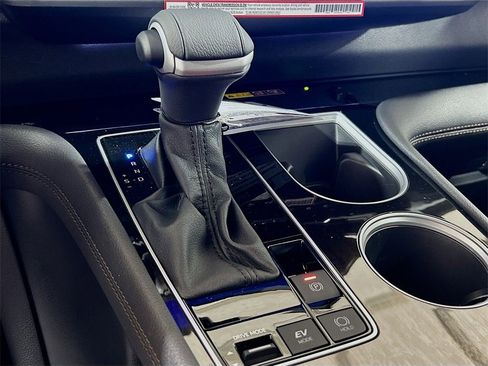 New 2026 Toyota Sienna Platinum image 15