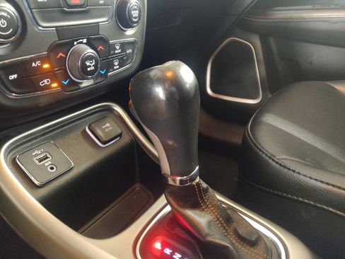 Used 2019 Jeep Compass Latitude FWD image 26