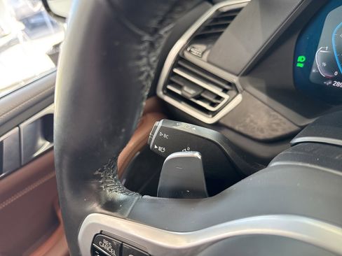 Used 2022 BMW X5 xDrive45e w/ M Sport Package image 22