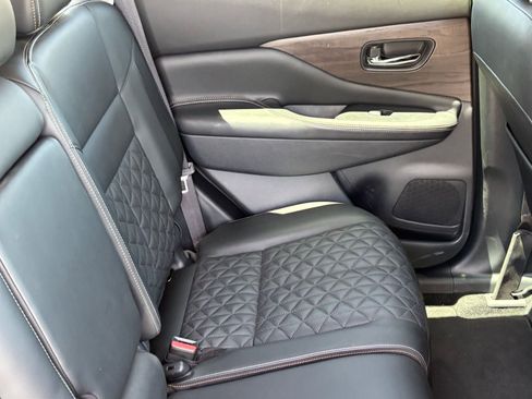Certified 2024 Nissan Murano Platinum w/ Cargo Package FWD image 11