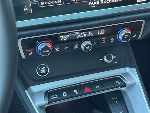Certified 2025 Audi Q3 2.0T Premium Plus w/ Premium Plus Package image 31