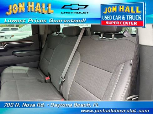 Used 2024 Chevrolet Silverado 1500 LT RWD image 17