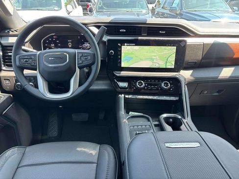 New 2026 GMC Sierra 3500 Denali w/ Denali Reserve Package AWD/4WD image 8