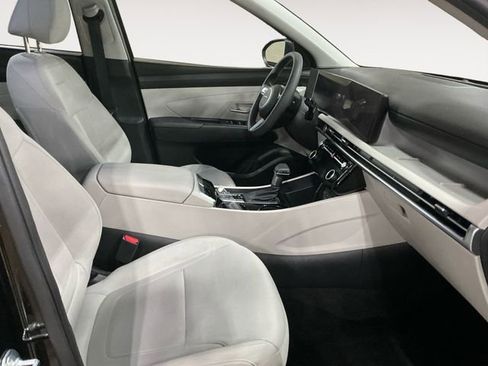 Used 2025 Hyundai Tucson SEL image 16