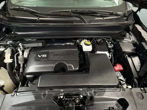Used 2020 Nissan Pathfinder SL FWD image 23
