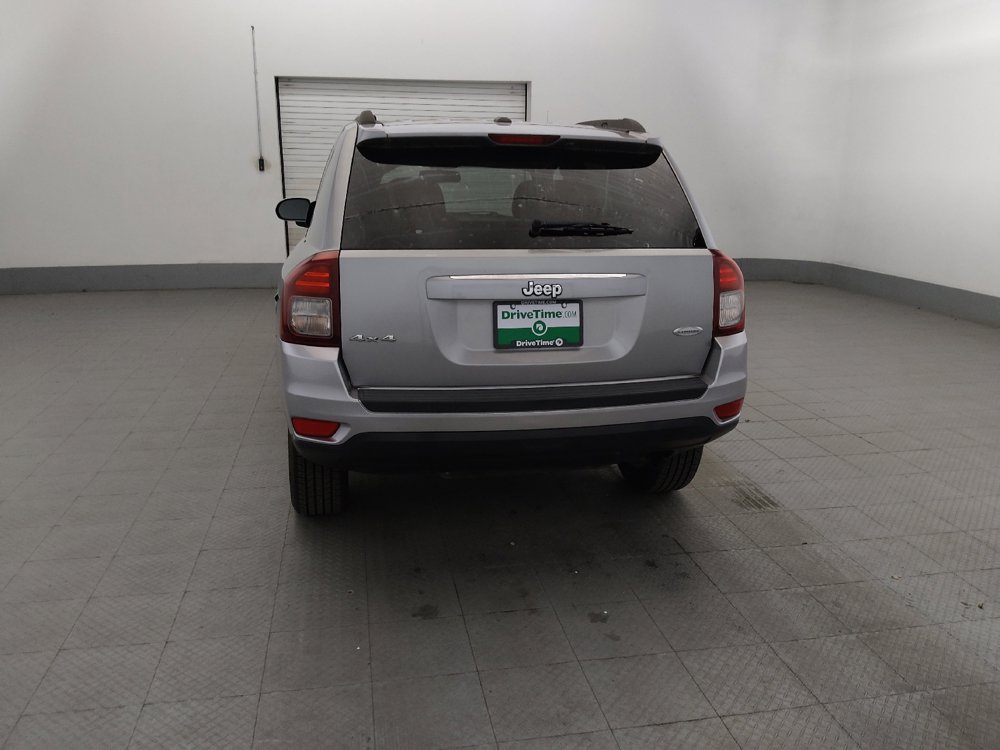 Used 2016 Jeep Compass Latitude AWD/4WD image 6