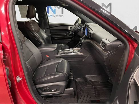 Used 2020 Ford Explorer Platinum image 15