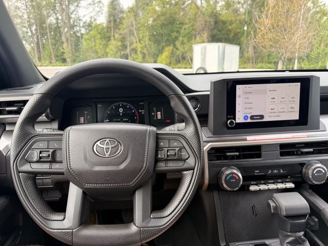 Used 2026 Toyota Tacoma SR5 AWD/4WD image 2