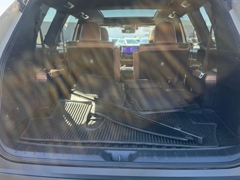 Used 2024 Toyota Grand Highlander AWD Hybrid image 18