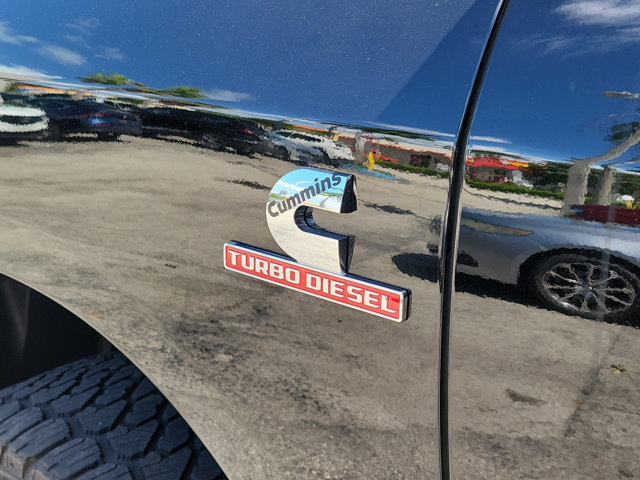 Used 2025 RAM 2500 Laramie AWD/4WD image 9