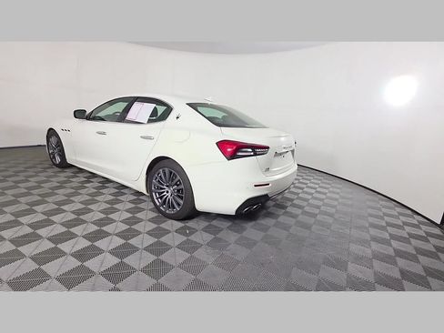 Used 2022 Maserati Ghibli Modena RWD image 43