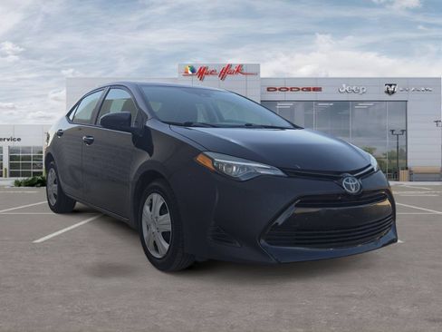 Used 2019 Toyota Corolla LE FWD image 7