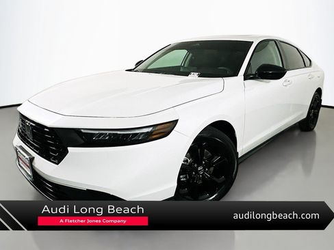 Used 2025 Honda Accord SE image 1