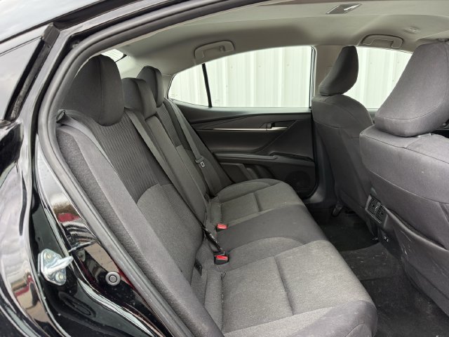 Used 2025 Toyota Camry LE FWD image 32
