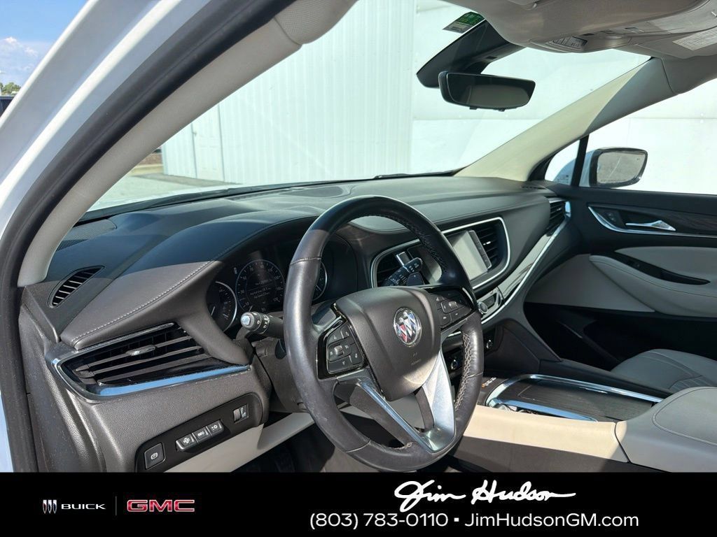 Used 2023 Buick Enclave Avenir w/ Avenir Technology Package AWD/4WD image 8