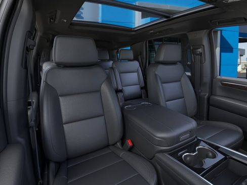 New 2026 Chevrolet Tahoe Z71 w/ Comfort Package AWD/4WD image 16