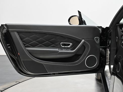 Used 2014 Bentley Continental GTC image 21