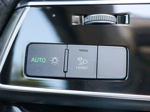 Used 2020 Audi Q7 2.0T Premium AWD/4WD image 34