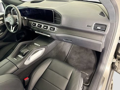 Certified 2023 Mercedes-Benz GLS 450 4MATIC image 18
