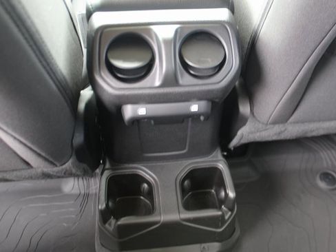 Used 2022 Jeep Gladiator Sport image 26