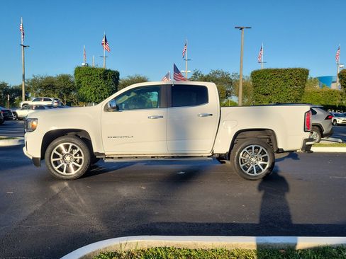 Used 2022 GMC Canyon Denali image 7