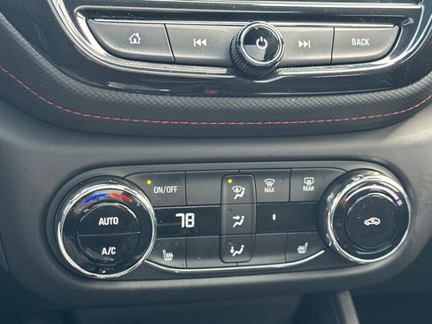 Used 2023 Chevrolet TrailBlazer RS w/ Sun and Liftgate Package image 26