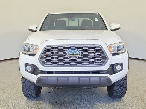Used 2023 Toyota Tacoma TRD Off-Road w/ Technology Package RWD image 3