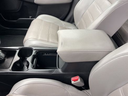 Certified 2018 Honda CR-V Touring image 16