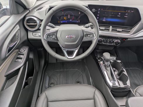 New 2026 Chevrolet Trax ACTIV FWD image 4