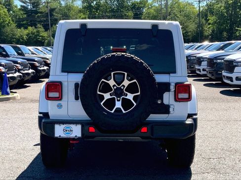 Used 2023 Jeep Wrangler Unlimited Rubicon AWD/4WD image 4