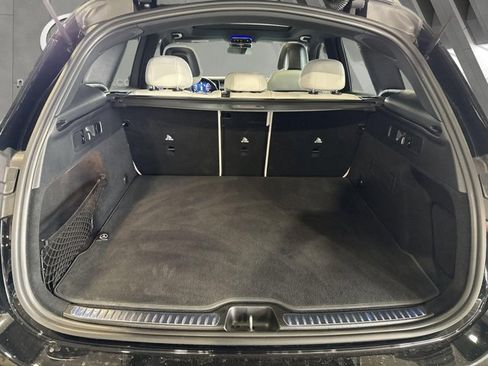 Used 2025 Mercedes-Benz GLC 300 image 22