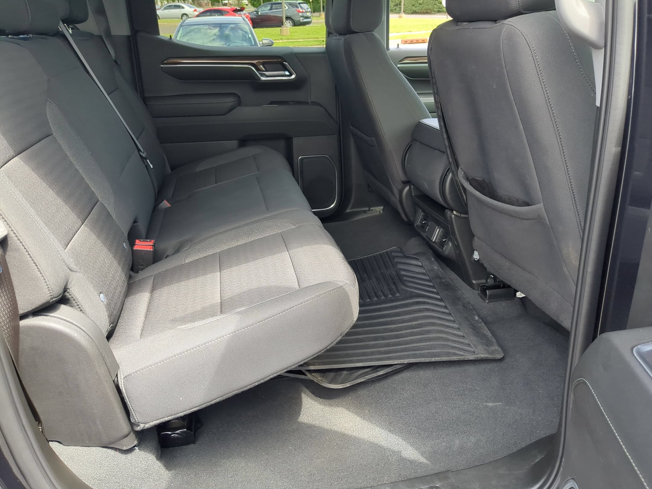 Certified 2023 Chevrolet Silverado 1500 LT AWD/4WD image 24