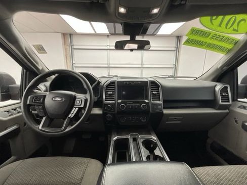 Used 2019 Ford F150 XLT w/ Trailer Tow Package image 4