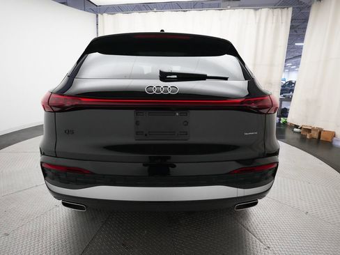 Used 2025 Audi Q5 Premium w/ Convenience Package AWD/4WD image 27