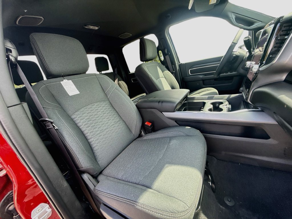 New 2026 RAM 3500 Big Horn AWD/4WD image 31