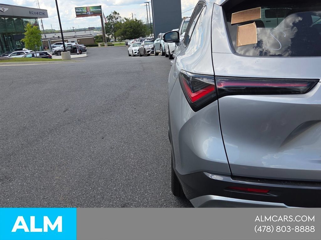 Used 2025 Acura ADX FWD image 3