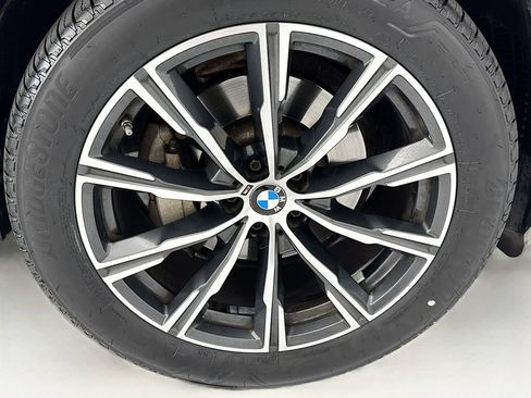 Used 2023 BMW X5 xDrive40i w/ M Sport Package AWD/4WD image 31