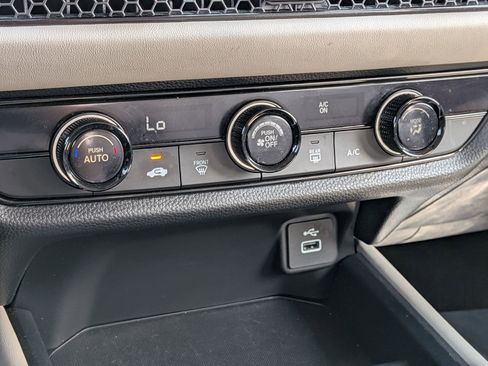 Certified 2023 Honda HR-V LX image 20