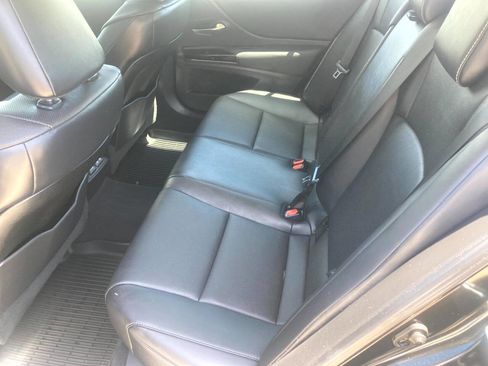 Used 2022 Lexus ES 350 w/ Premium Package FWD image 13
