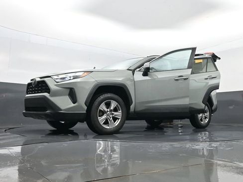 Used 2022 Toyota RAV4 XLE w/ Convenience Package AWD/4WD image 34