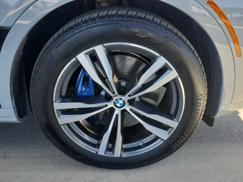 Used 2026 BMW X7 xDrive40i AWD/4WD image 8